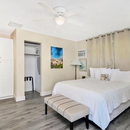 Latitude 26 Waterfront Boutique Resort - Fort Myers Beach Eksteriør billede